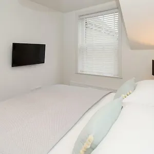  Apartment Franklin Rise By Serviced